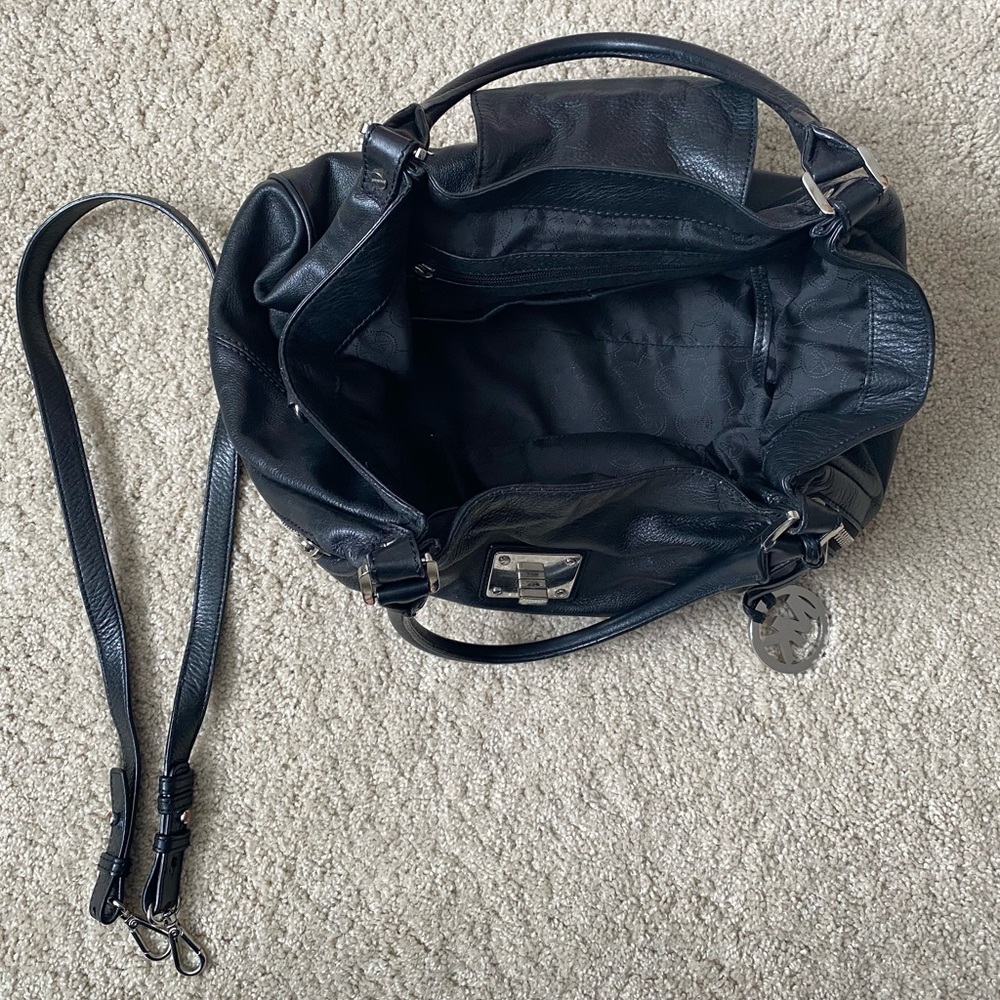 Michael Kors Hobo Bag with Wallet - Picture 3 of 10